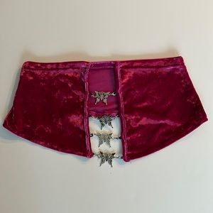 SHEINButterfly Chain Detail Crop Velvet Tube Top